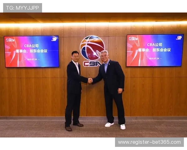 费离队传闻,笼罩曼联,赛季告别红,乐发彩票开奖查询,开奖结果,互动预测平台,实时开奖,手机开奖查询