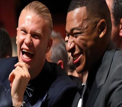 足球场上的,吐饼,英雄传,乐发彩票开奖查询,开奖结果,互动预测平台,实时开奖,手机开奖查询